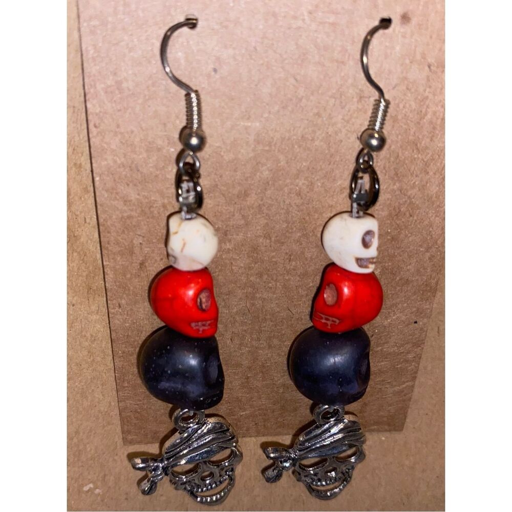 ☀️3/$9☀️ Handmade Pirate and Skull Dangle Earrings
